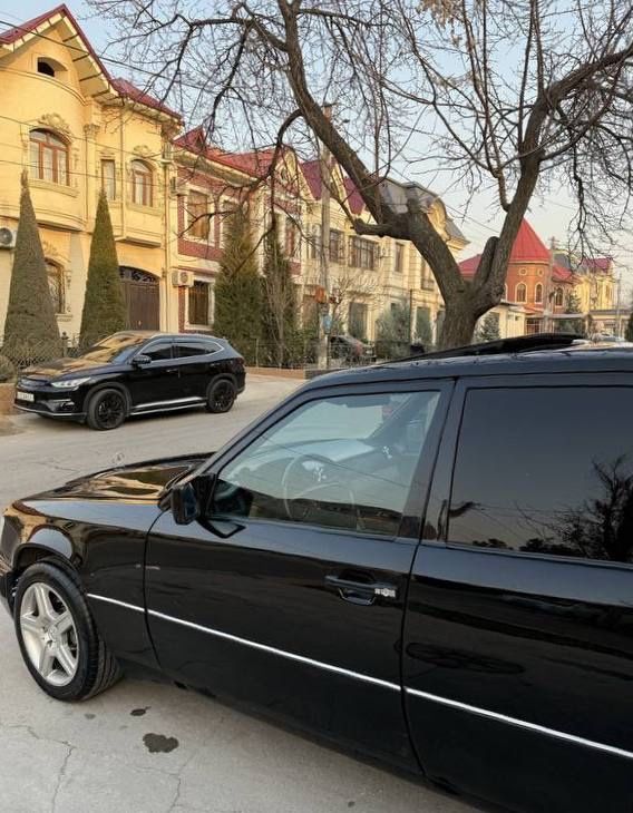 Mercedenz Benz W124