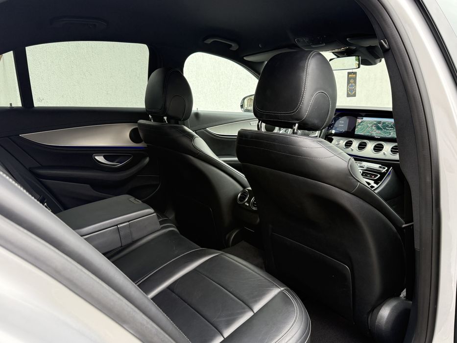 Mercedes E-Class Impecabil!