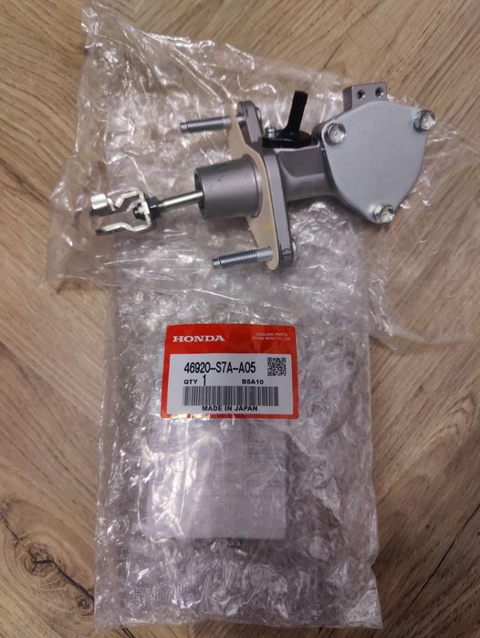 Горна помпа съединител