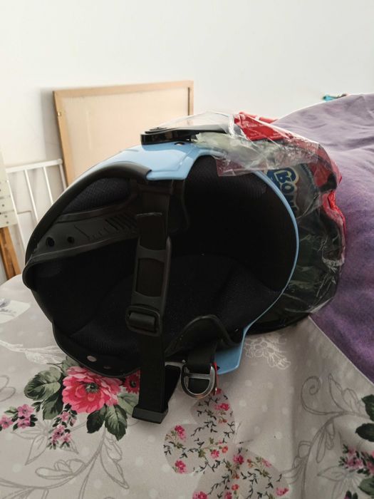 Детска каска за мотор