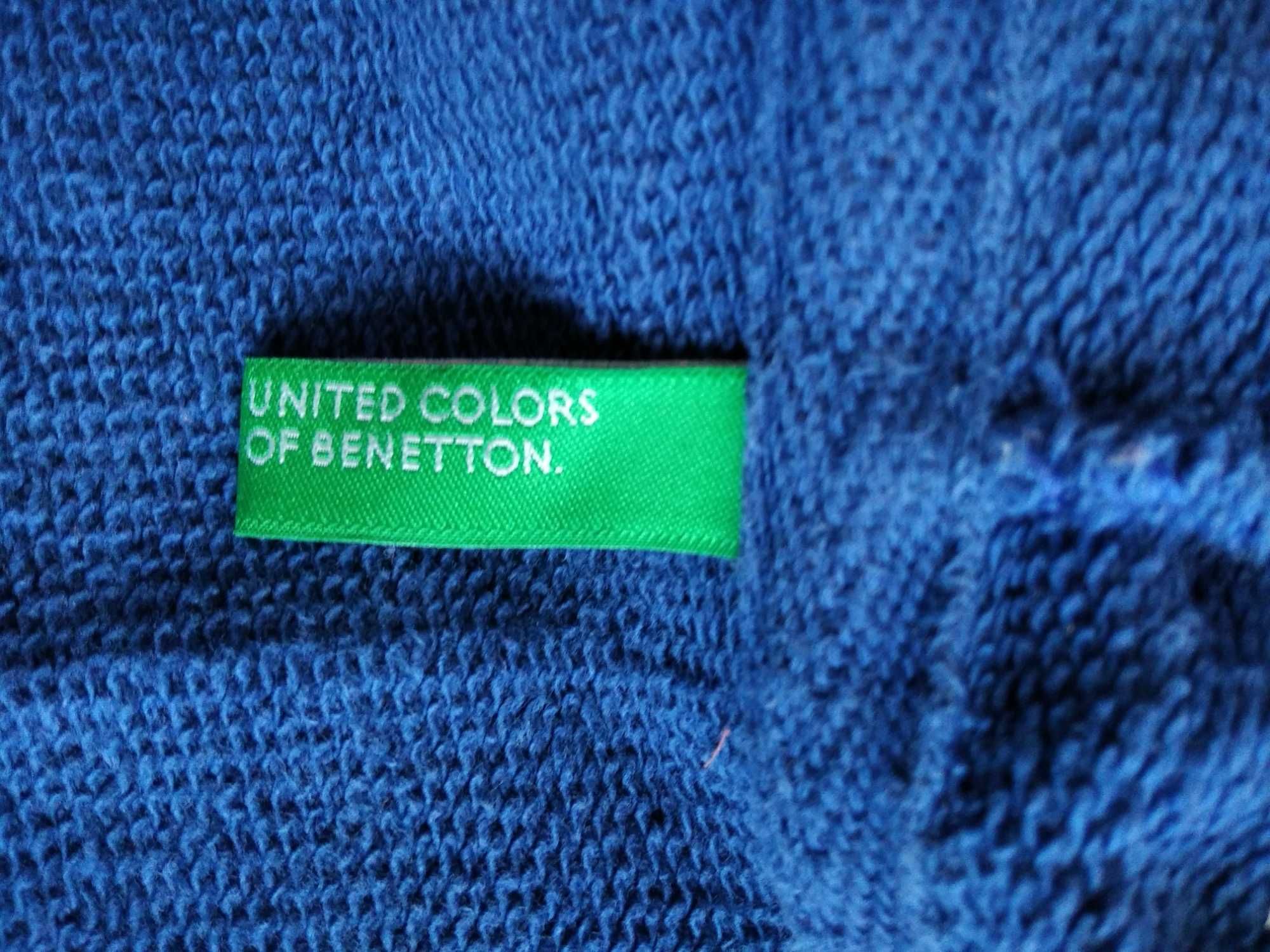 Продавам детски анорак " Benetton"