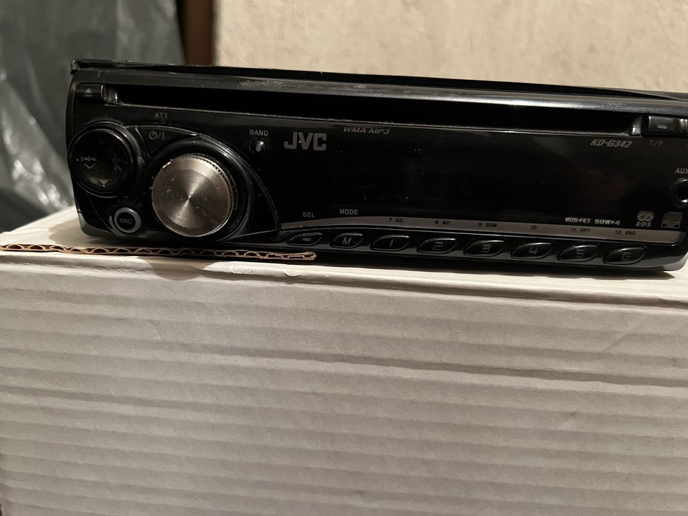 Радио JVC за всеки автомобил