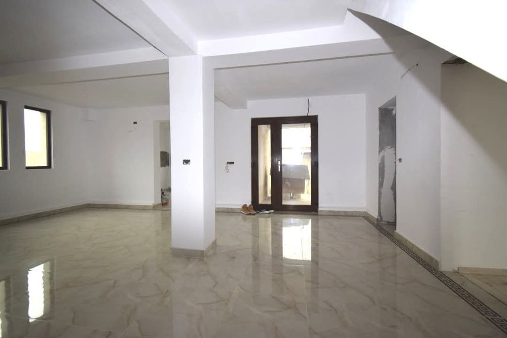 Casa Albesti, 500m teren, panouri fotovoltaice