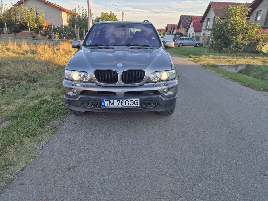 Vând BMW  X5 facelift