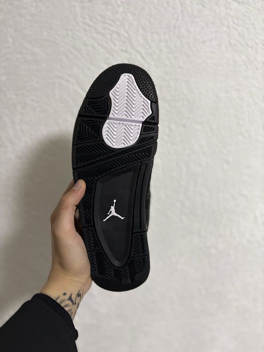 Jordan 4 White Tunder