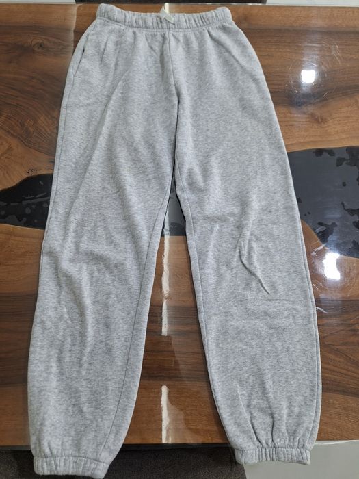 Подарявам детски дрехи