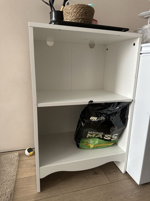Комод ikea, в подарок столик детский