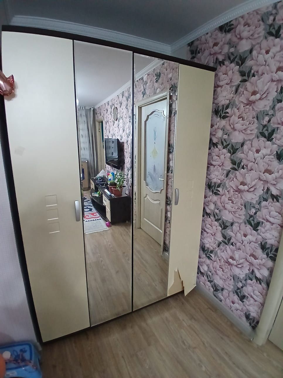 Продам шкафы есть доставка