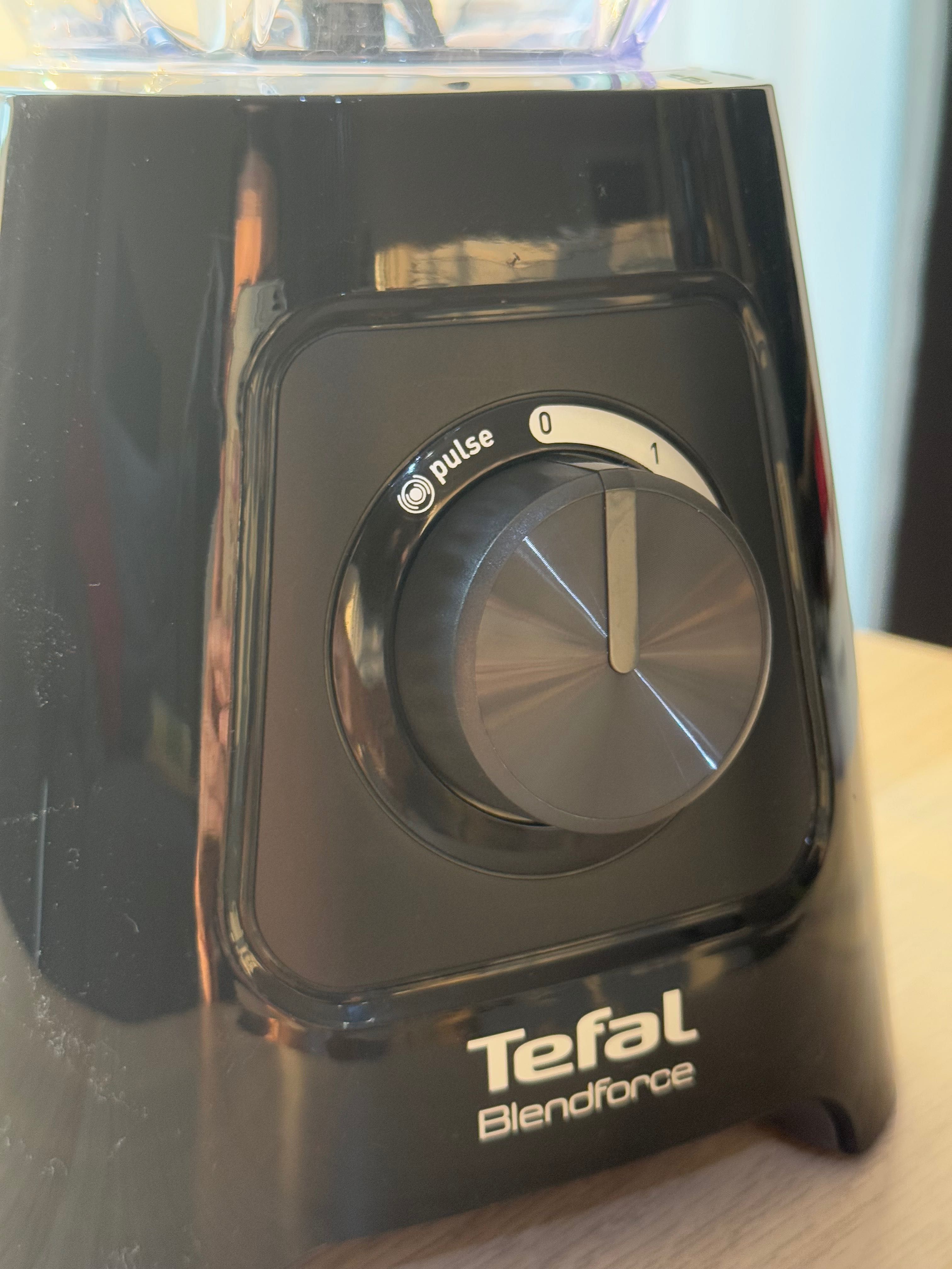 Блендер Tefal Blendforce