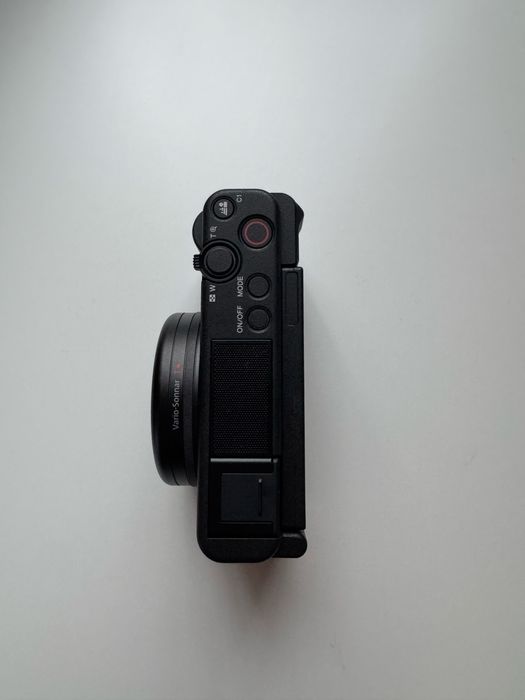 Sony Zv-1 + светкавица Megalight