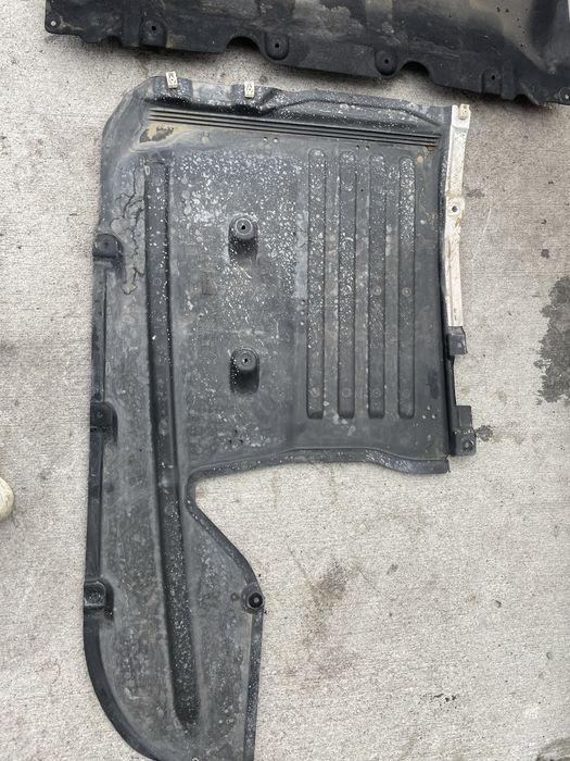 Vand scut motor g21 g20 cutie set scuturi sub bara