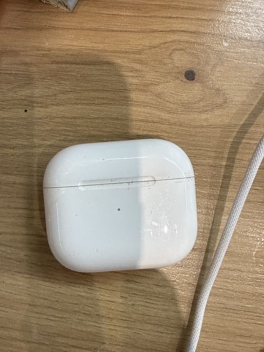 Продам наушники Apple 3