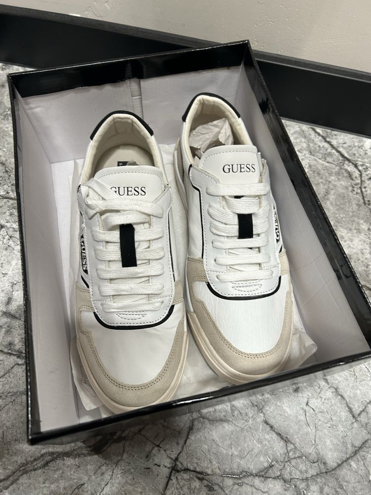 Мъжки маратонки Guess