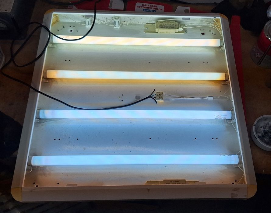 Лампа за таван. Осветително тяло 60см на 60см