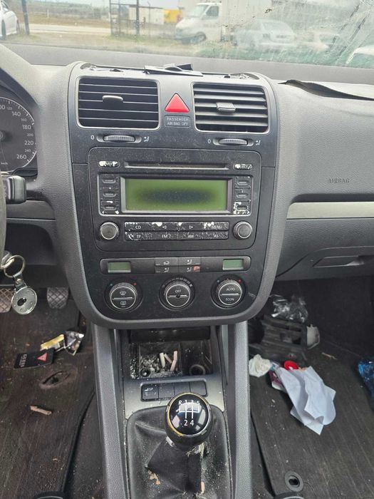 **САМО НА ЧАСТИ***  VW Golf Mk5 1.9TDI, 5 скорости