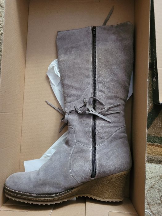 Cizme din piele intoarsa bej cu platforma Caspian Sea