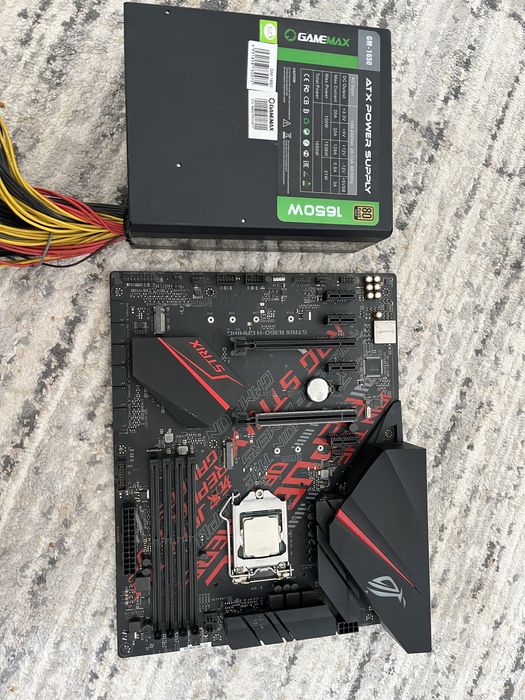 Материнская плата и блок питание