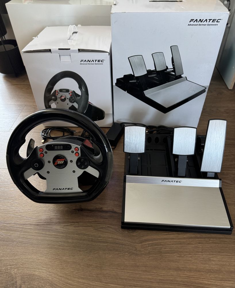 Fanatec CSR Гейминг волан/ симулатор/ конзола