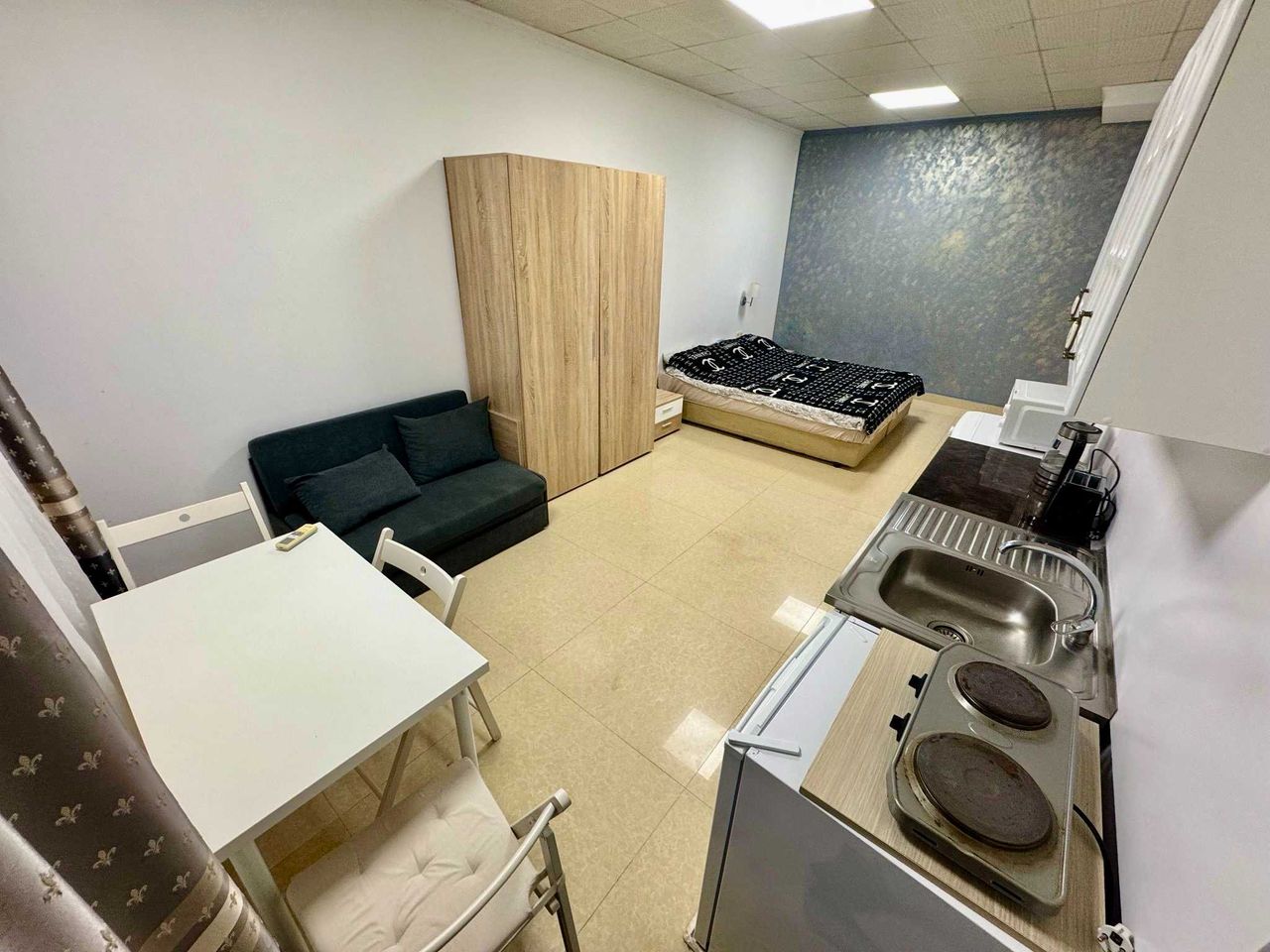 Продава се Едностаен апартамент в к.к. Слънчев бряг - 40 кв.м за 1050 €/кв.м - Снимка #2