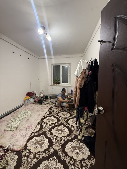 Продаётся 4 ком в 10 мкр 39 000 $