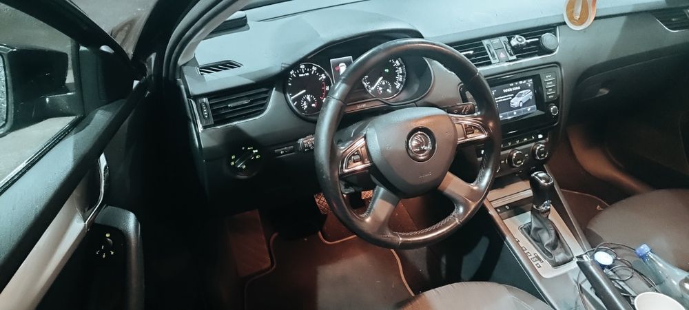 Skoda Octavia 1.2 benzină E5 dsg 7 viteze automată înmatriculată în Ro