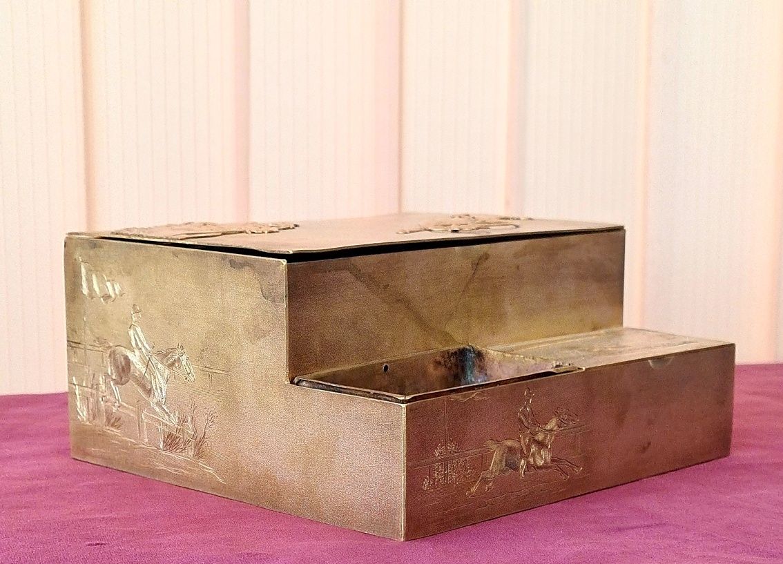 Бронзова позлатена Кутия за Пури,  Vienna 1910-20г,