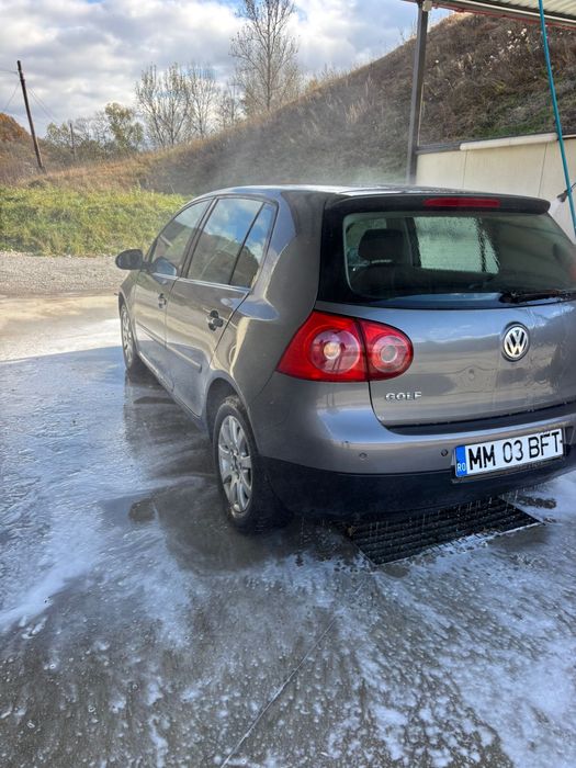 Vând golf V 1.9
