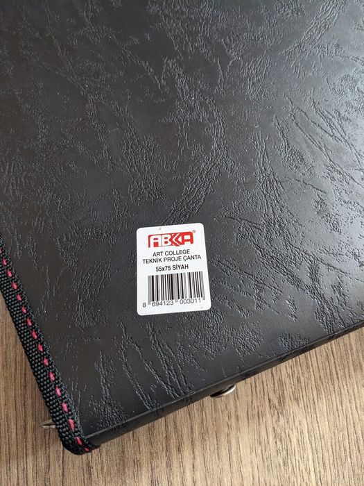 Чанта за художници