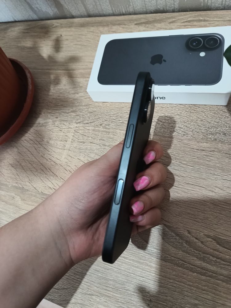 Iphone 16 (гаранционен)