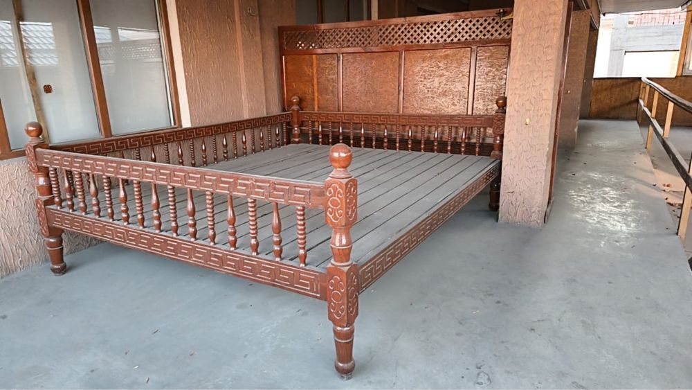 Продам топчаны для кафе