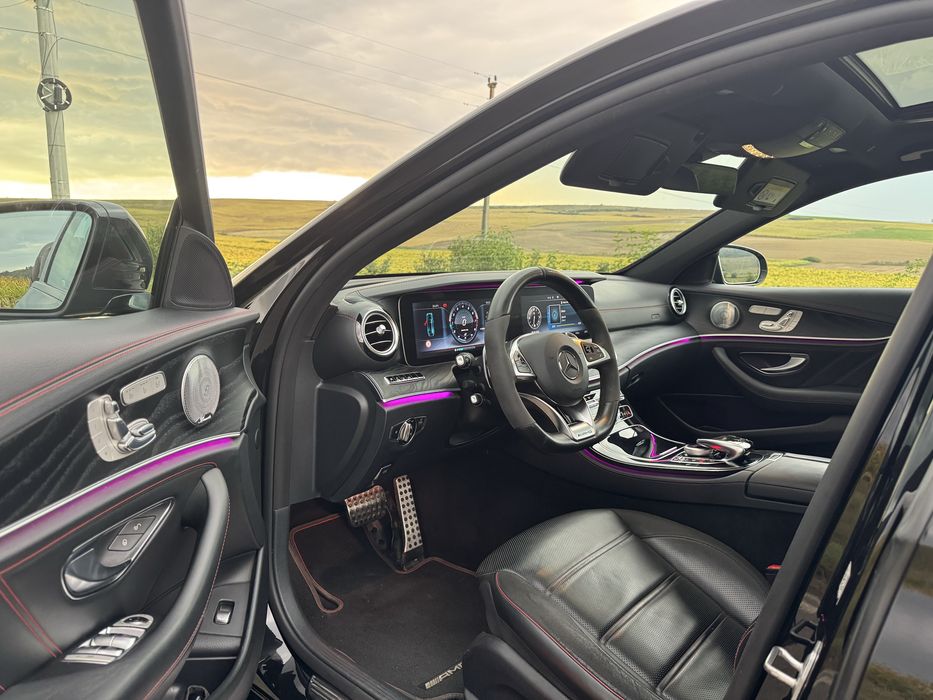 Mercedes E43 AMG 4MATIC
