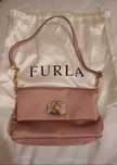 НОВА !!! Сатенена чанта/клъч FURLA ,цвят пудра