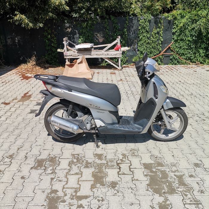 Honda sh 125cc scooter