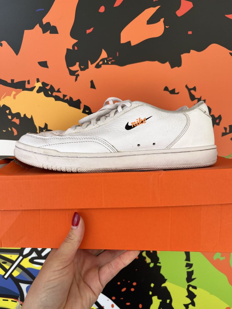 Кожени кецове Nike COURT VINTAGE