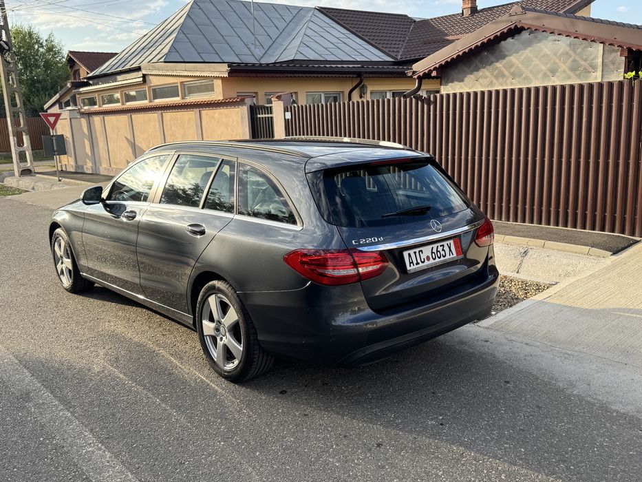 Mercedes C 220 D 2015 Pret fix are un sunet ciudat in turatie