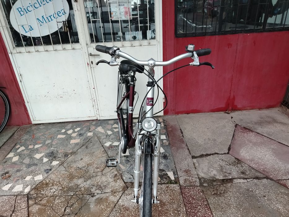 Bicicleta de dama Atlanta de 28