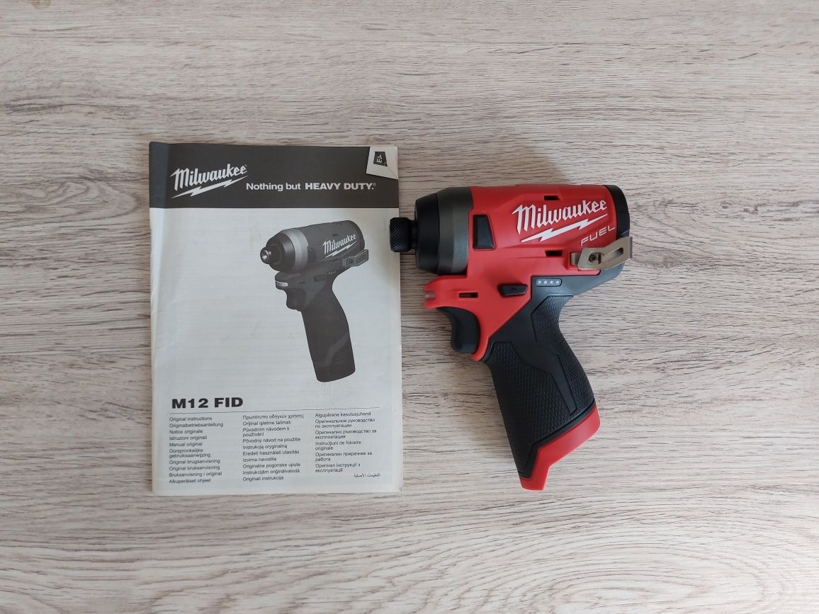 Autofiletanta impact biți milwaukee M12 FID,  150 nm, Nou