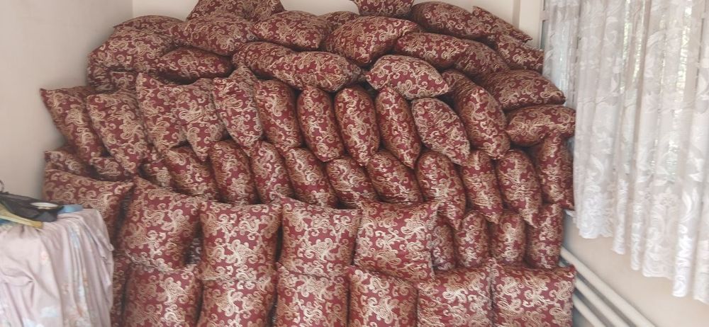 Yostiq tikib sotamiz