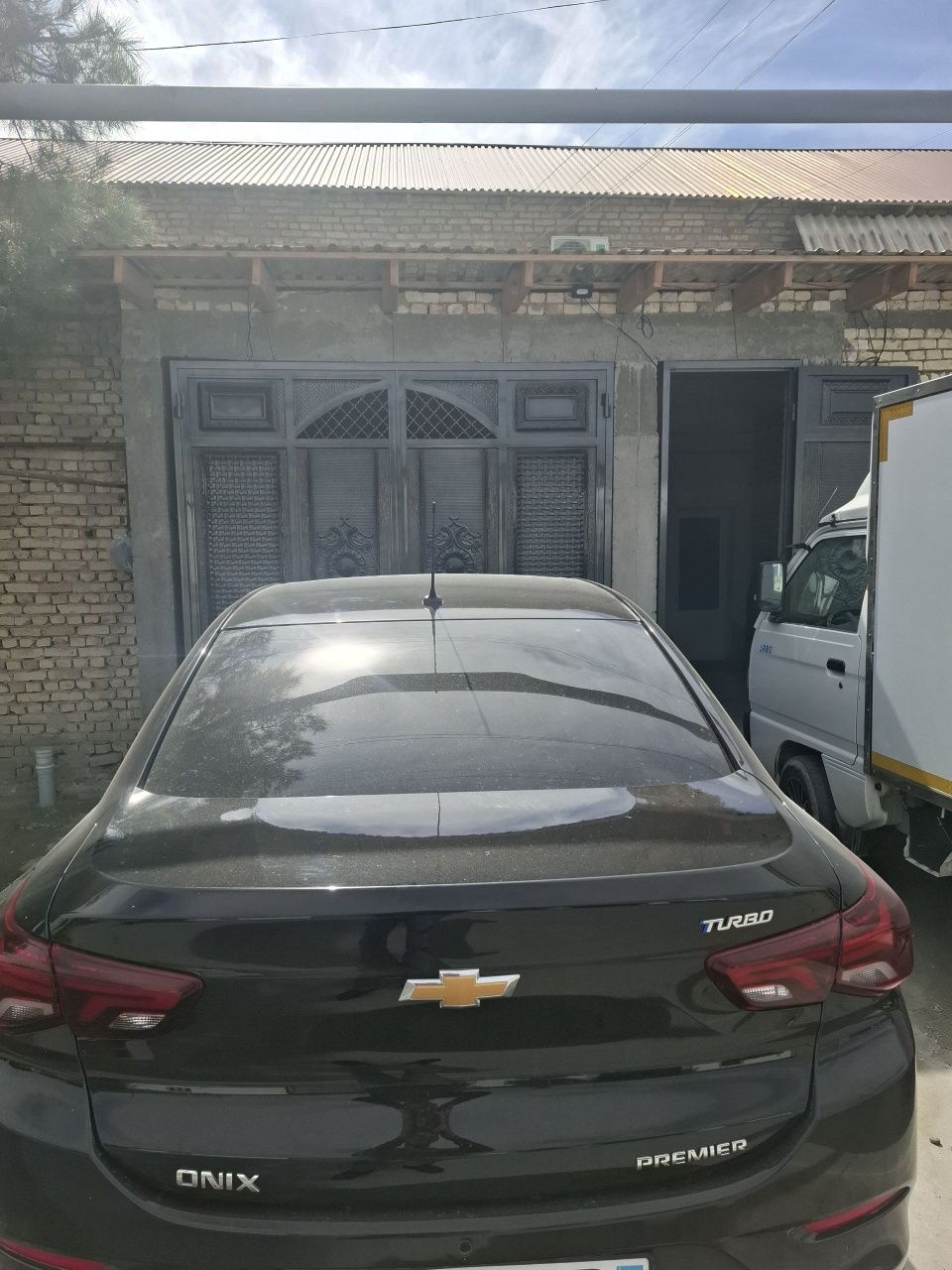 Onix 2024 premier turbo 2 sotiladi