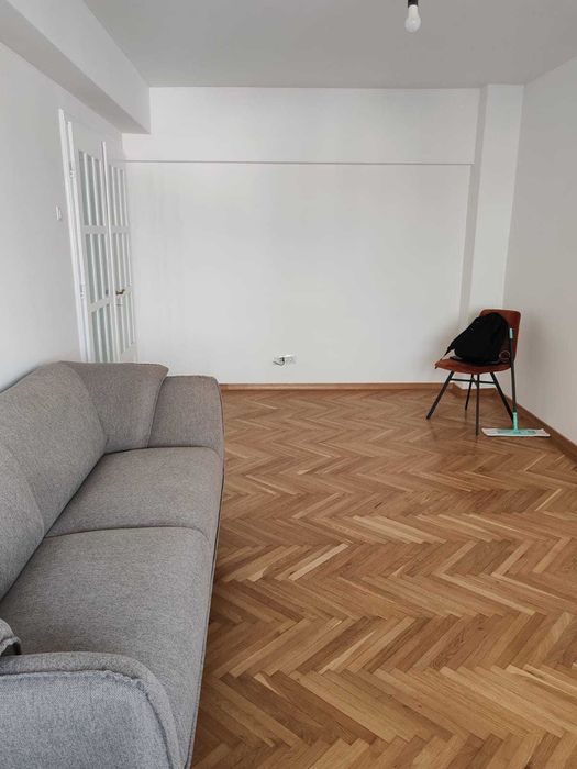 Apartament 3 camere decomandat, Calea Bucuresti-Piata Centrala-Vodaf