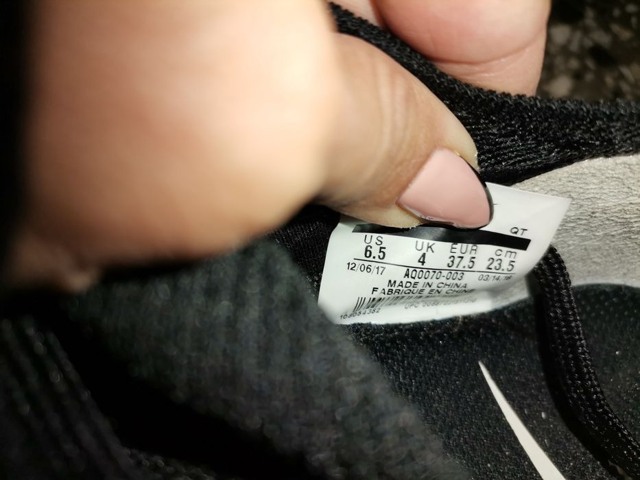 Nike Epic React FlyknitTriple Black-110 лв до края на деня