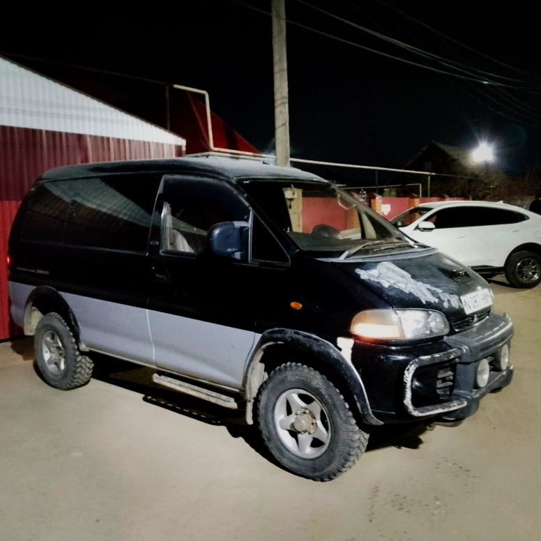 Продам Mitsubishi Delica б3 1995