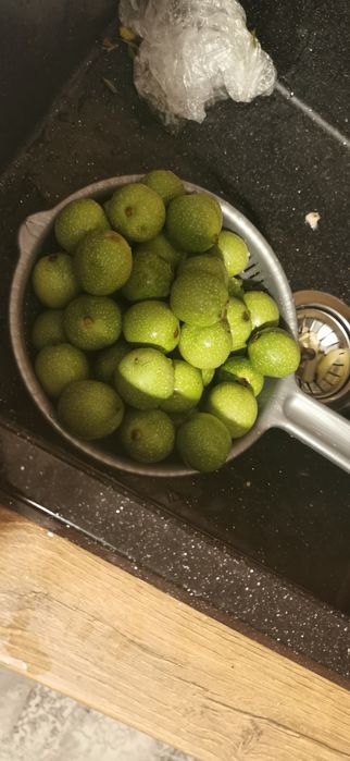 Зелени орехи /орехчета за тинктура