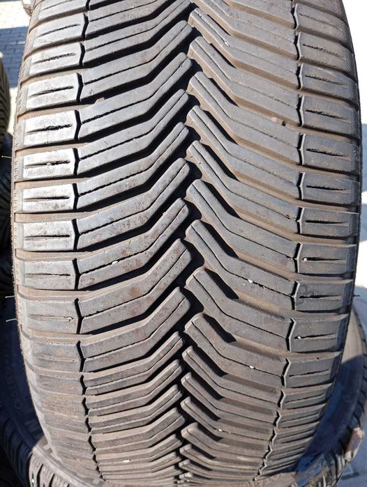 225 40 18 Anvelope mixte Michelin CrossClimate Michelin CrossClimate 2