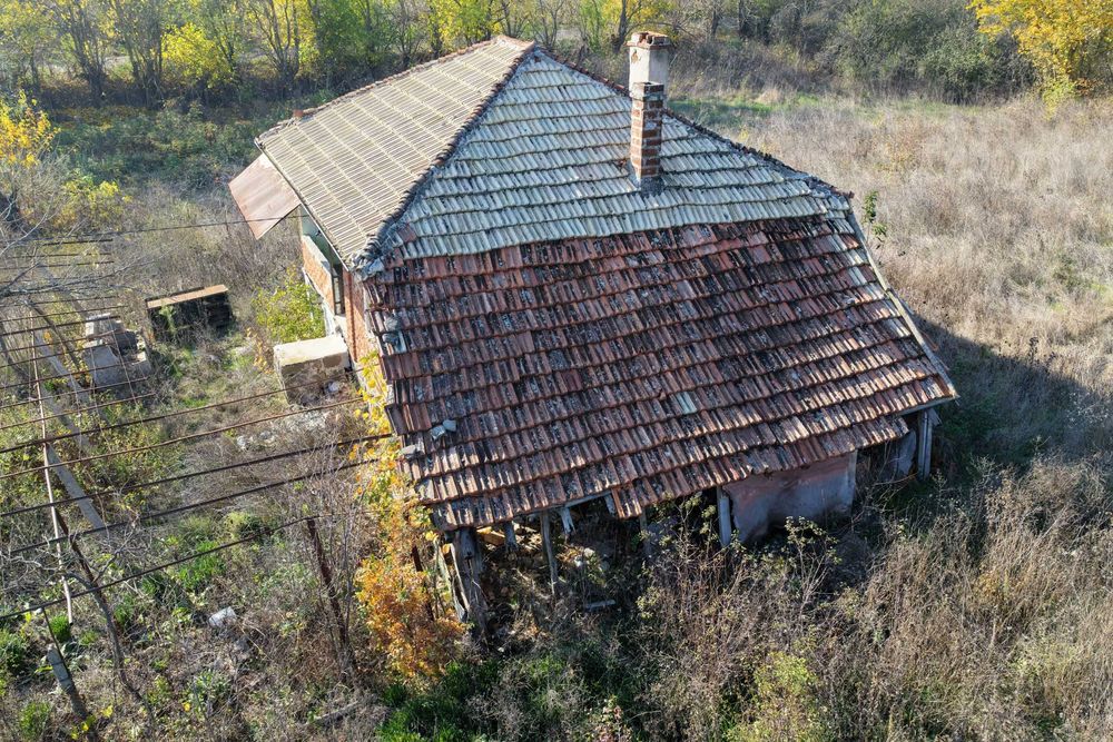 Имот в село Суходол