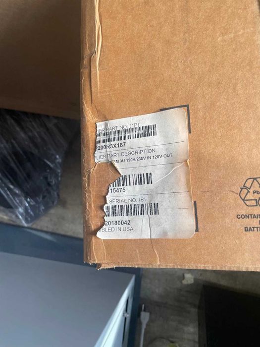 2 X APC Smart-UPS 2200VA SU2200