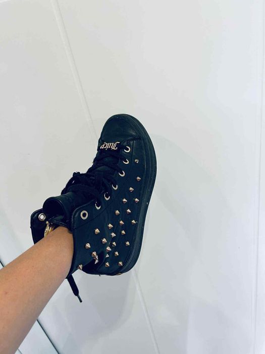 Дамски кецове от естествена кожа Juicy Couture