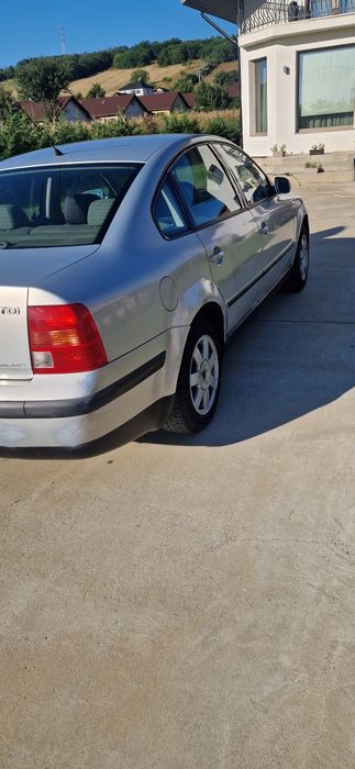 Vând autoturism vw. Passat