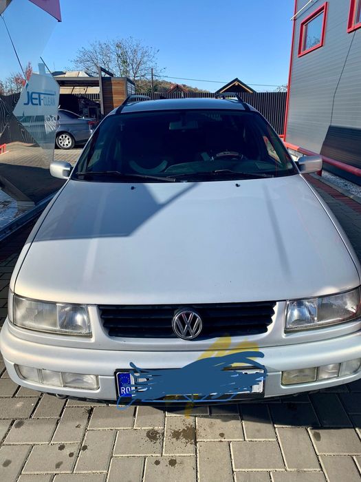 Volkswagen Passat intermediar