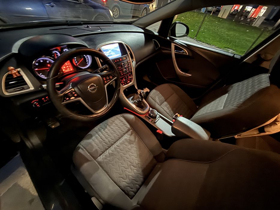 Opel Astra .J  Hatchback .2013 Euro.5